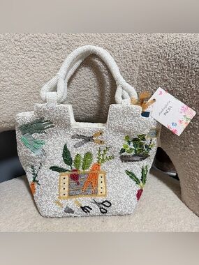 NEW Handcrafted White Beaded Veggies Garden Purse